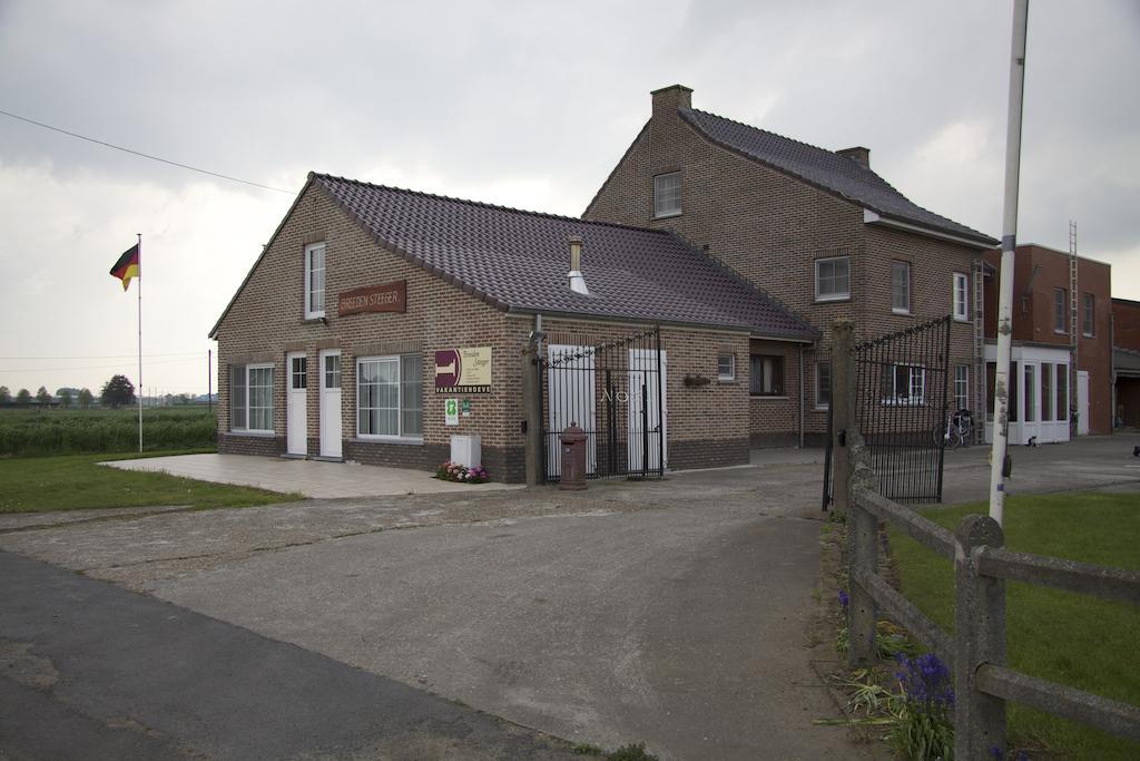 Breeden Steeger Hoeve Lichtervelde المظهر الخارجي الصورة